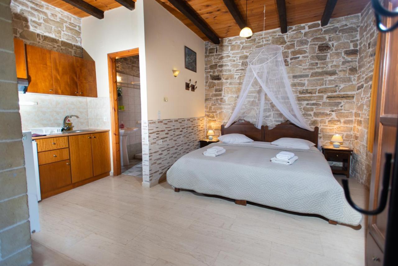 Sivas Apartments-Studios,Sigelakis With Very Nice View Exterior photo
