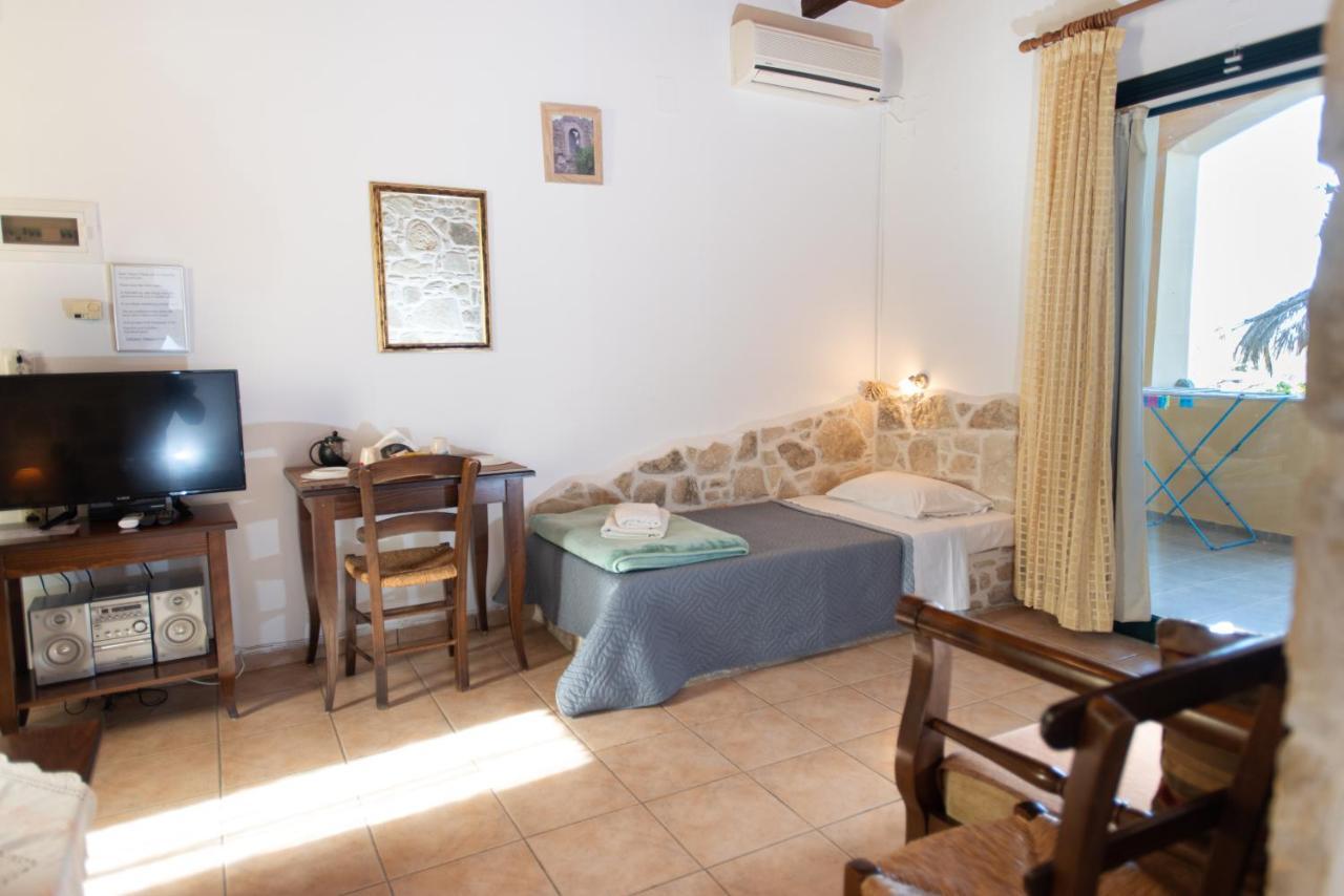 Sivas Apartments-Studios,Sigelakis With Very Nice View Exterior photo